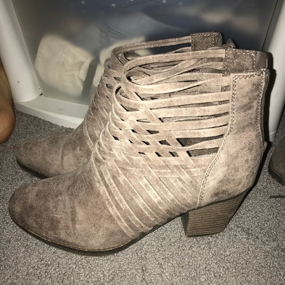 Big Buddha booties size 9
